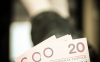 新人进币圈赚钱，避开90%的坑，从活下来到赚第一桶金