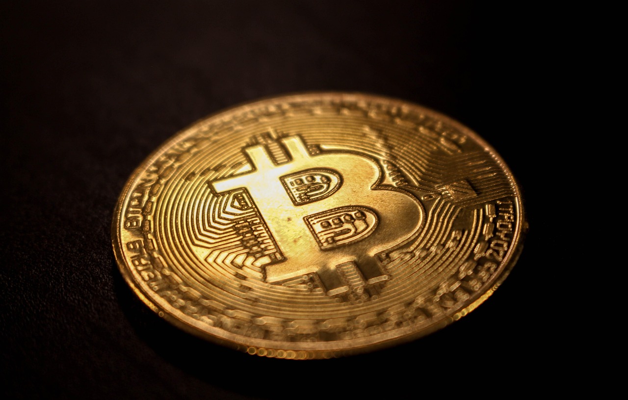 挖矿送币类平台（即承诺通过挖矿免费赠送狗狗币等加密货币）存在很高的诈骗风险。这类平台通常的手法包括，警惕挖矿送币骗局，免费赠送狗狗币背后的高额诈骗风险揭秘
